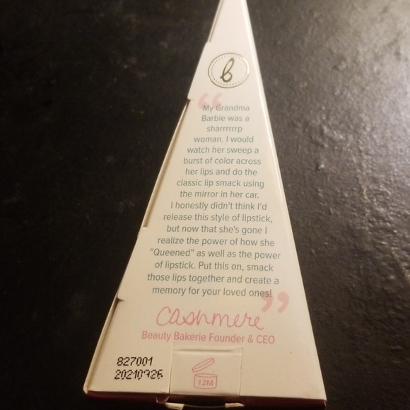 Beauty Bakerie Cakepop Lippie - OFFERS ACCEPTED! - Picture 4 of 7